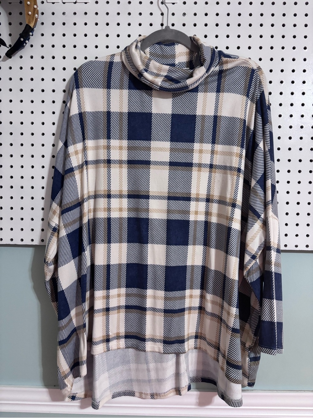 LuLaRoe Navy, Cream & Tan Plaid Tunic